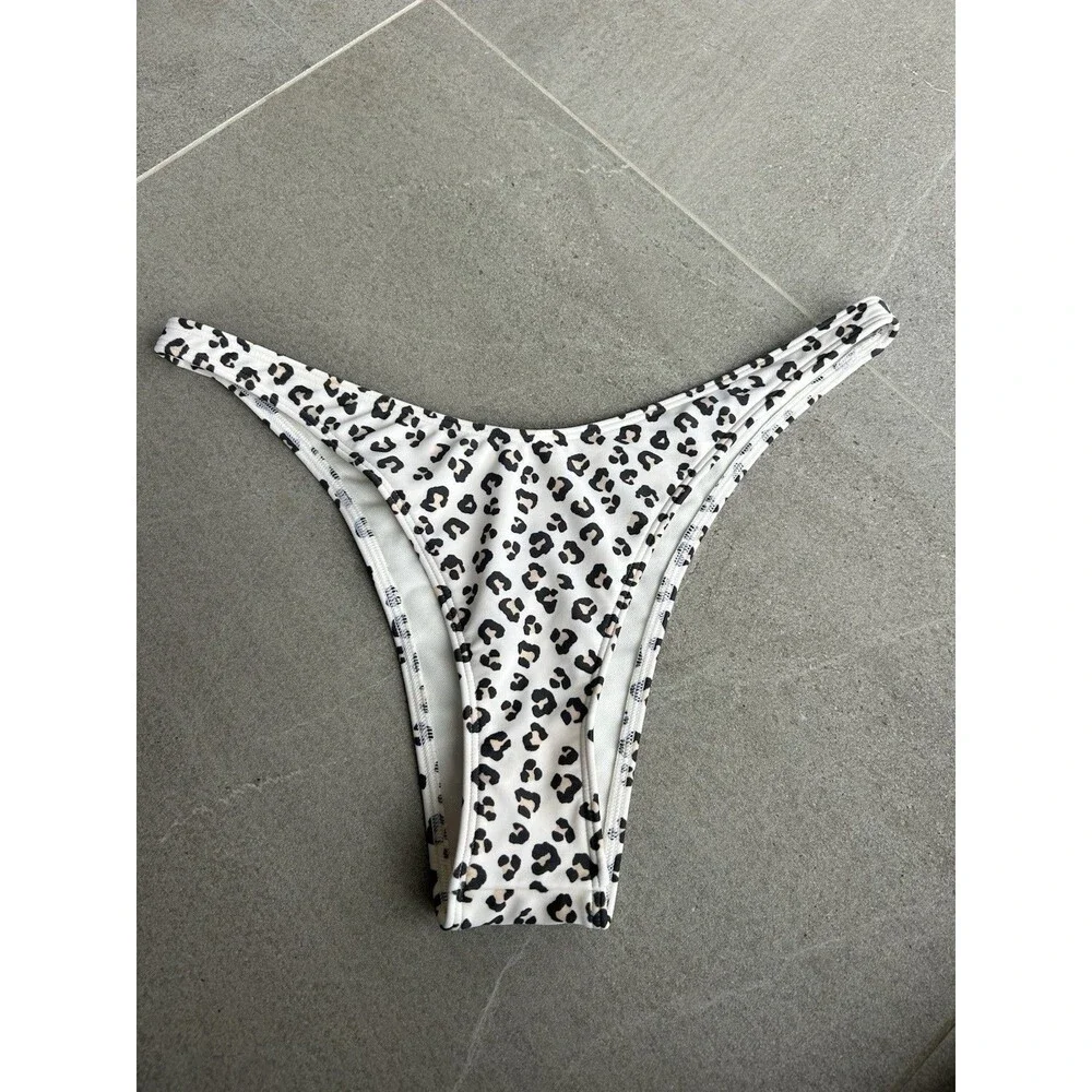 ABERCROMBIE & FITCH SWIM CHEEKY TANGA SWIM BOTTOM Leopard PRINT LARGE L